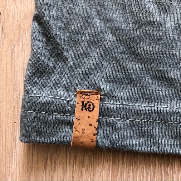 Ten Tree Mountain Embroidered T Shirt in Gray Women’s Size S - Picture 9 of 9